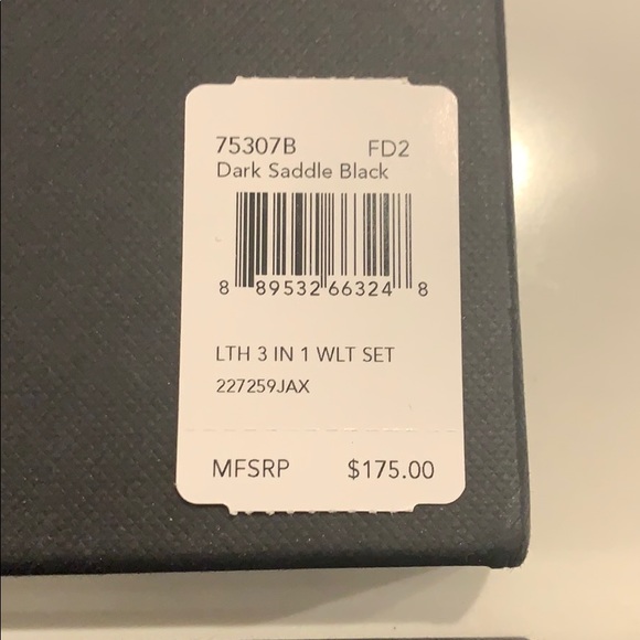 Coach NWB 3 in 1 Leather Wallet Set - Picture 2 of 4